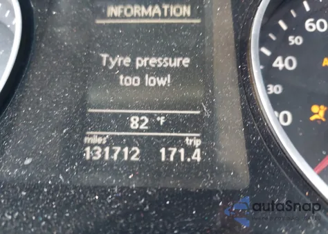 2010 Volkswagen Passat Komfort из США, поврежденный, VIN WVWJM7ANXAE146048